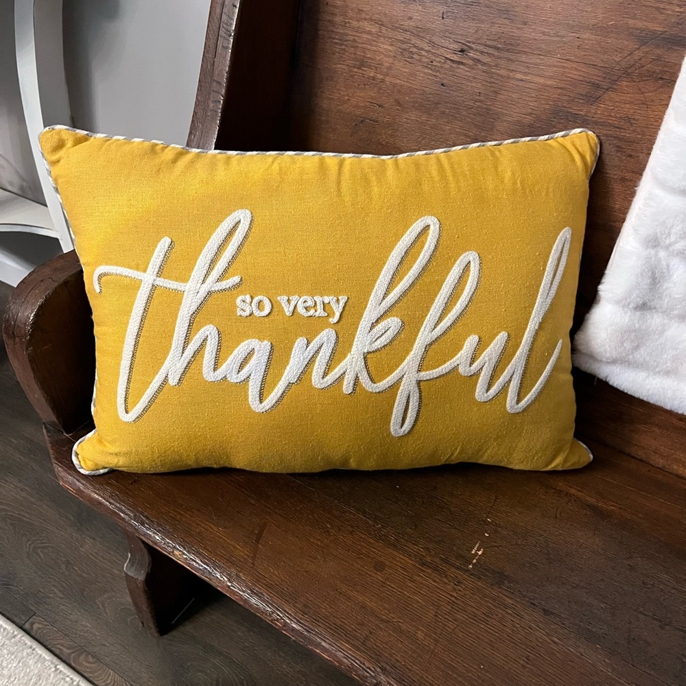 Yellow 'So Very Thankful' Decorative Pillow